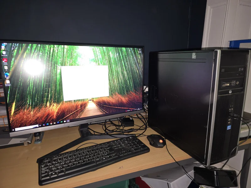 Asset Auctions Ltd - Saturday 2pm - Auction To Include: Apple Care+ Warranty M3 Pro Macbook Pro, Macbook Air, Apple Macbook Pro, Toshiba Laptop, 4k Monitors and Windows 10 PC’s - Auction Image 3