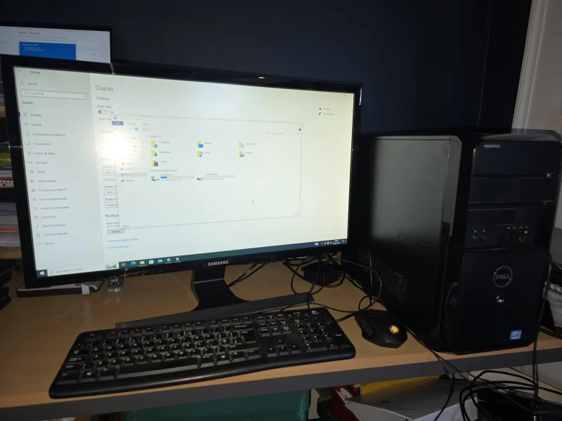 Asset Auctions Ltd - Saturday 2pm - Auction To Include: Apple Care+ Warranty M3 Pro Macbook Pro, Macbook Air, Apple Macbook Pro, Toshiba Laptop, 4k Monitors and Windows 10 PC’s - Auction Image 2