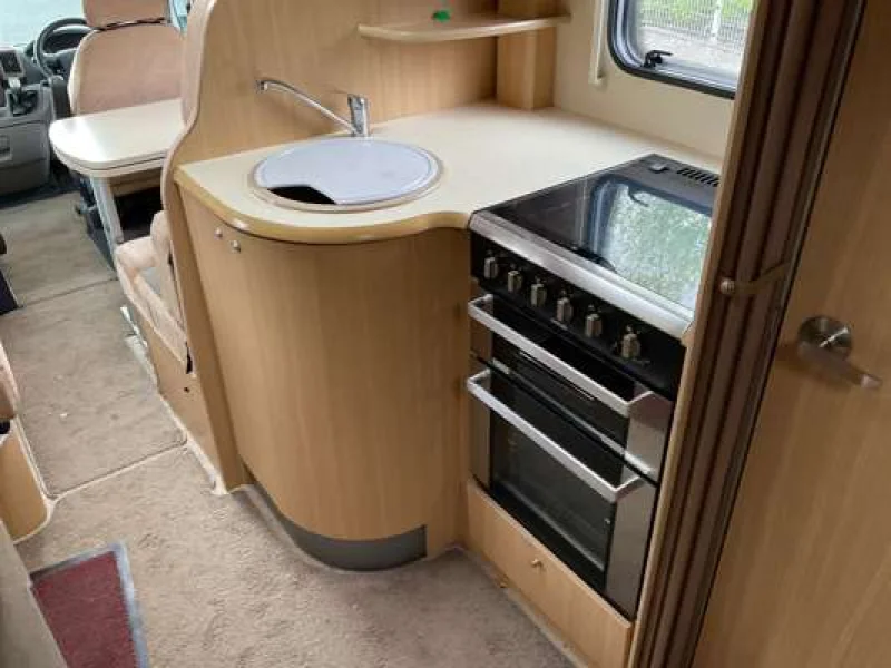 BPI Asset Advisory Ltd - 2011 Fiat Ducato 40 Maxi 160 M - Jet Bessacarr E660 4 Berth Campervan - Auction Image 7