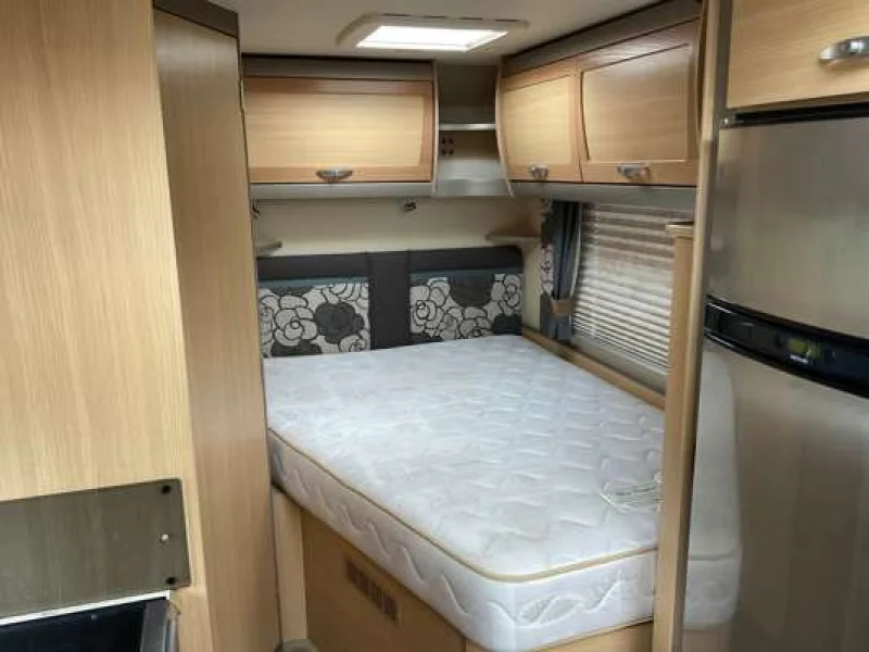 BPI Asset Advisory Ltd - 2011 Fiat Ducato 40 Maxi 160 M - Jet Bessacarr E660 4 Berth Campervan - Auction Image 8