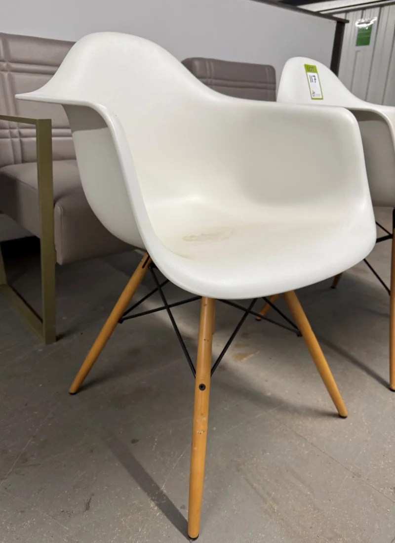 Pinder Asset Solutions Ltd - Online Auction: Range of High End Designer Office Breakout and Meeting Furniture, Original Artwork of The City of London Skyline by Christopher Farrell - Auction Image 2