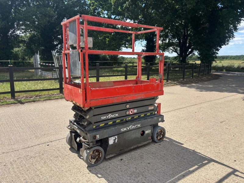 Universal Auctions Group Ltd - New Weekly Vehicles, Plant & Machinery Auction, Weekly Sale 2 of 2 - Auction Image 4