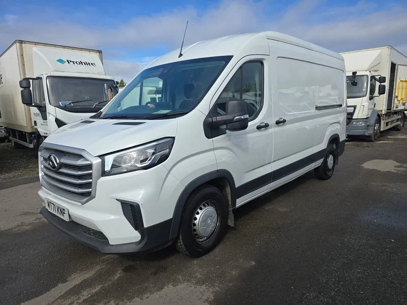 BPI Auctions - Commercial Vehicles Auction to include Tractor Units, Curtainsiders, Box Lorries, Panel Vans & Waste Shredder - Auction Image 5