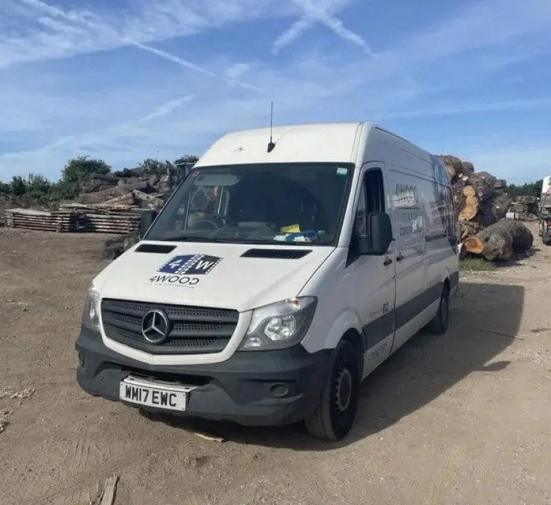Hilco Global Europe - Birmingham - A Variety Of Excellent VW Transporters and Mercedes And Vauxhall Vans Auction - Auction Image 5