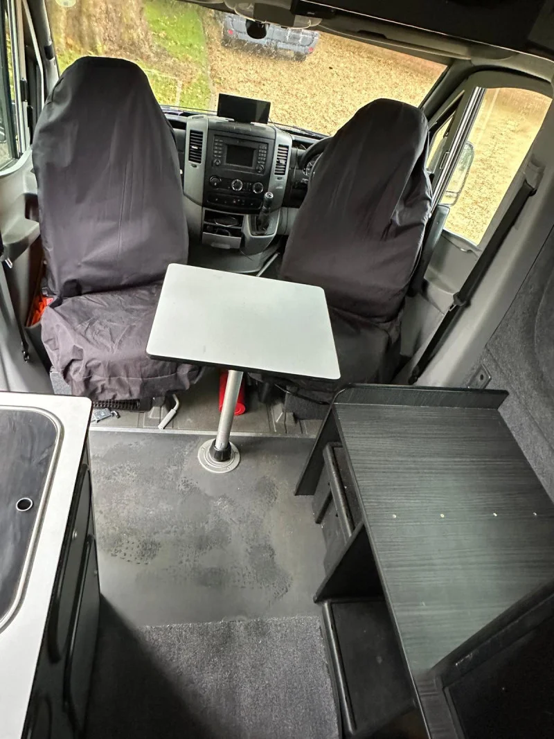 Asset Auctions Ltd - Sport Home! Mercedes Sprinter LWB 316 CDI Auto Motorhome Camper Van Auction - 21k Miles From New! - Auction Image 6
