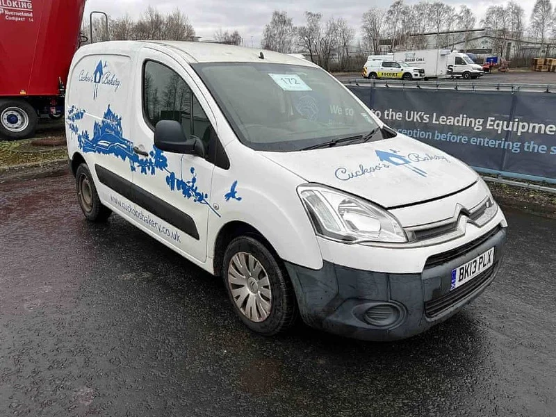 Sweeney Kincaid - Light Commercials, Vehicles, Cars, HGV's, Buses & Coaches at Auction - Auction Image 3