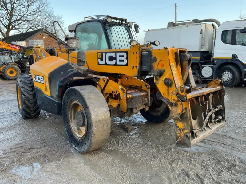 BPI Auctions - JCB Telehandlers, Concrete Pump Trucks, Scania Road Sweeper & Volvo Tractor Unit at Auction - Auction Image 5