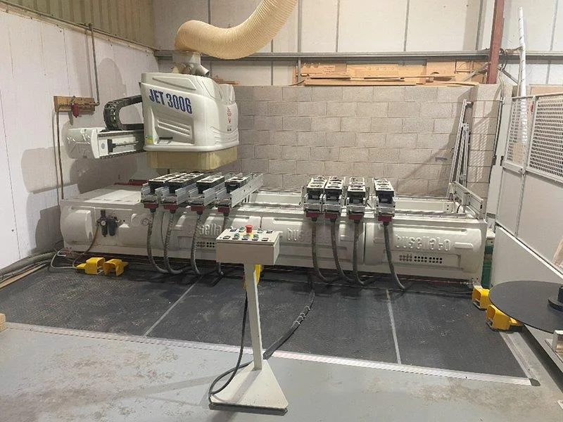 Walker Singleton - Leeds - Woodworking Plant, Equipment & Stocks. Kitchen Displays and Mercedes Sprinter Van Auction - Auction Image 2