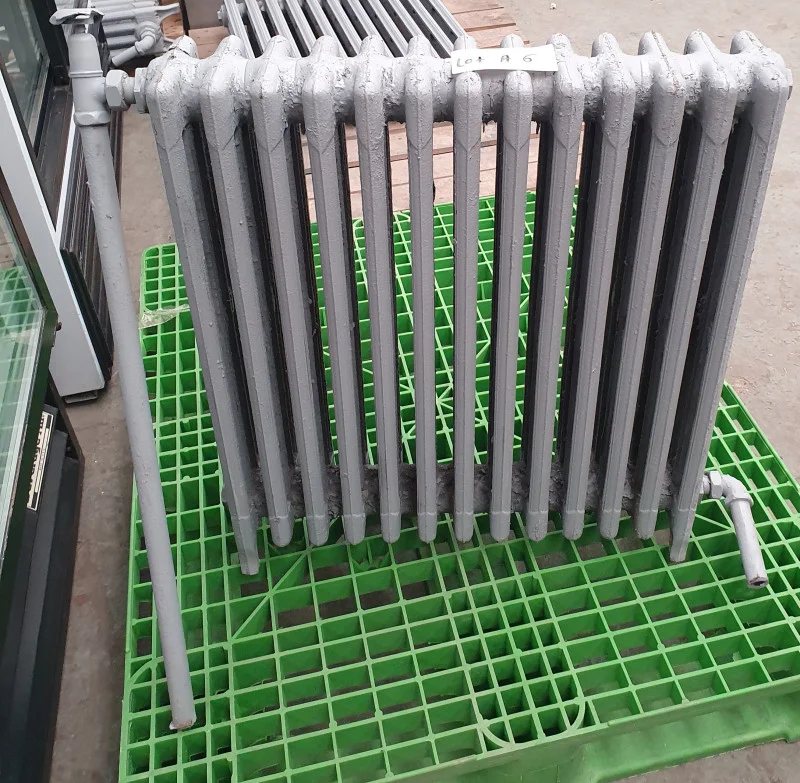 David Gower Auctions Ltd - Commercial Catering Equipment Auction (Double Door Drinks Fridge, Epos Now Monitors, Cast Iron Radiators, Fosters Prep Fridges, And Much More) - Auction Image 4