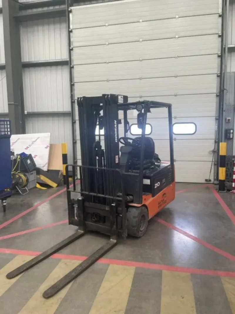 Hilco Global Europe - 2 Day Auction of Exceptional Quality Garage Workshop Equipment, Engineering & Warehouse Support Equipment - Auction Image 3