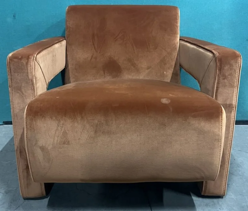 JPS Chartered Surveyors - Furniture & Condiments Auction to include Side Tables, Football/Air Hockey Table, Herman Miller Office Chairs, Hoovers, Alcoholic & Soft Drinks - Auction Image 6