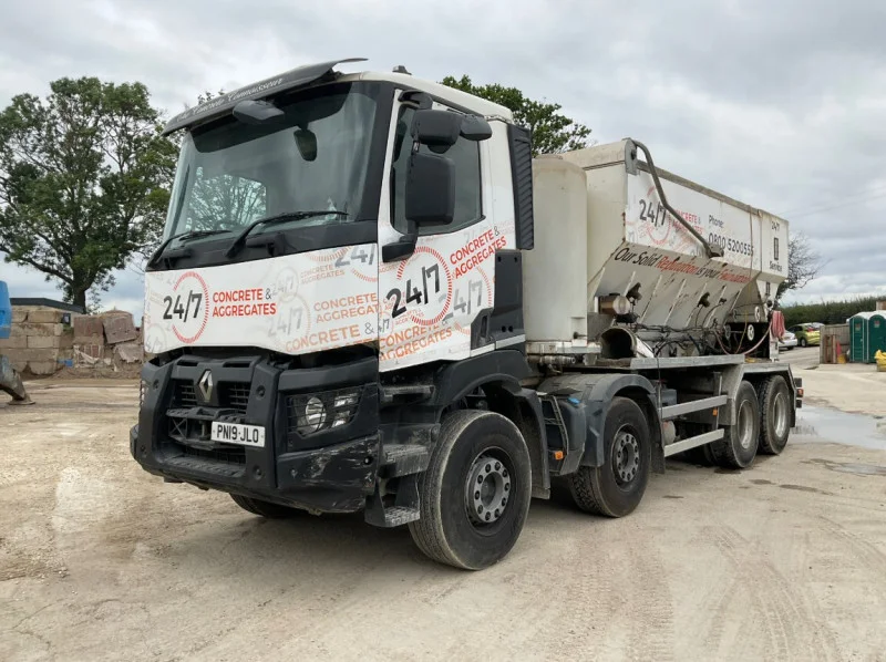 BPI Auctions - 2017, 2018 & 2019 Renault C430 8x4 Siemens VDO Volumetric Concrete Mixer Truck Auction - Auction Image 1