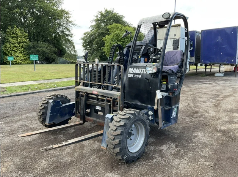 BPI Auctions - Woodworking Machinery, Manitou Truck Mounted Forklift, Curtain Sided Trailers & more at Auction - Auction Image 3