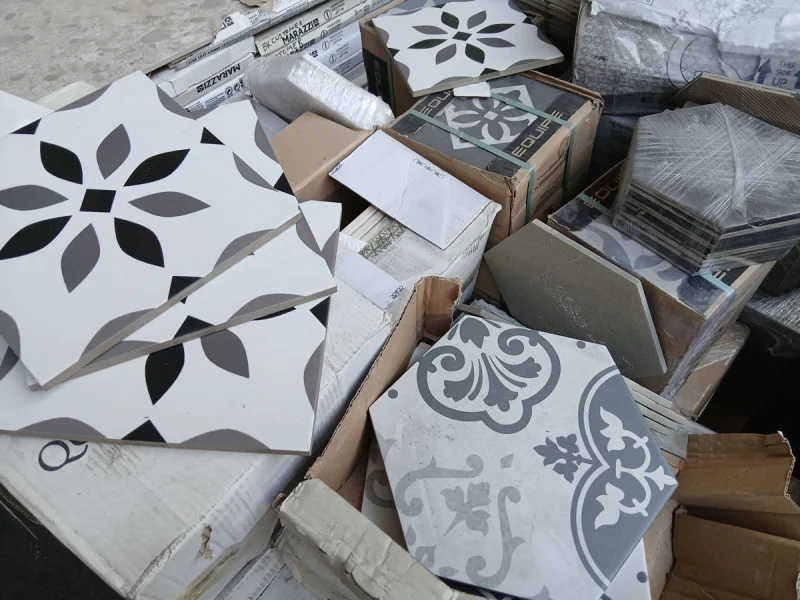 W & H Peacock - Ceramic and Porcelain Tiles Auction - Auction Image 2