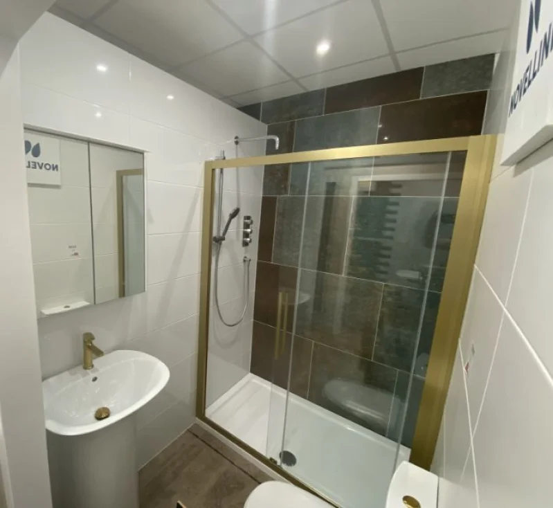 Lambert Smith Hampton - Southampton - Assets of a Plumbing and Heating Trade Counter and Kitchen and Bathroom Showroom Auction - Auction Image 5