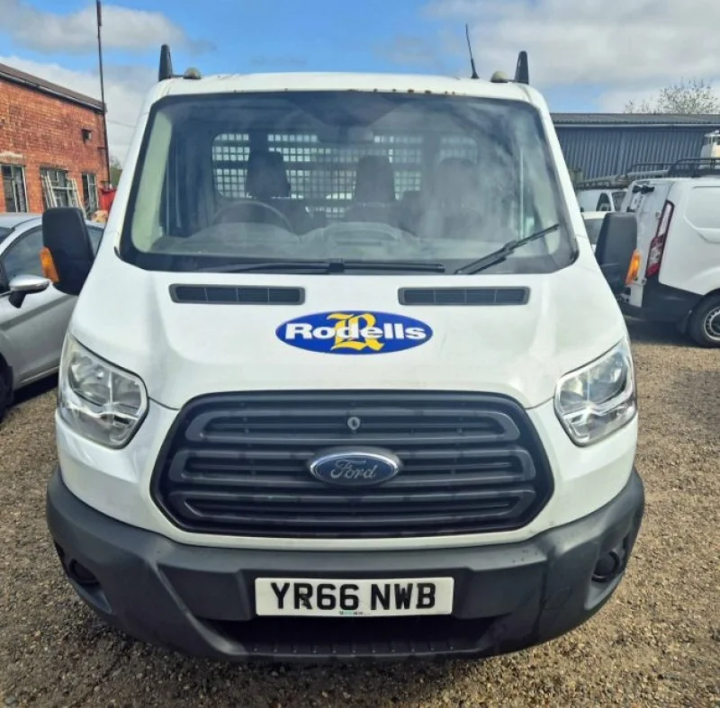 Wyles Hardy & Co - HGV's, Light Commercials & Construction Tools Auction - Auction Image 2
