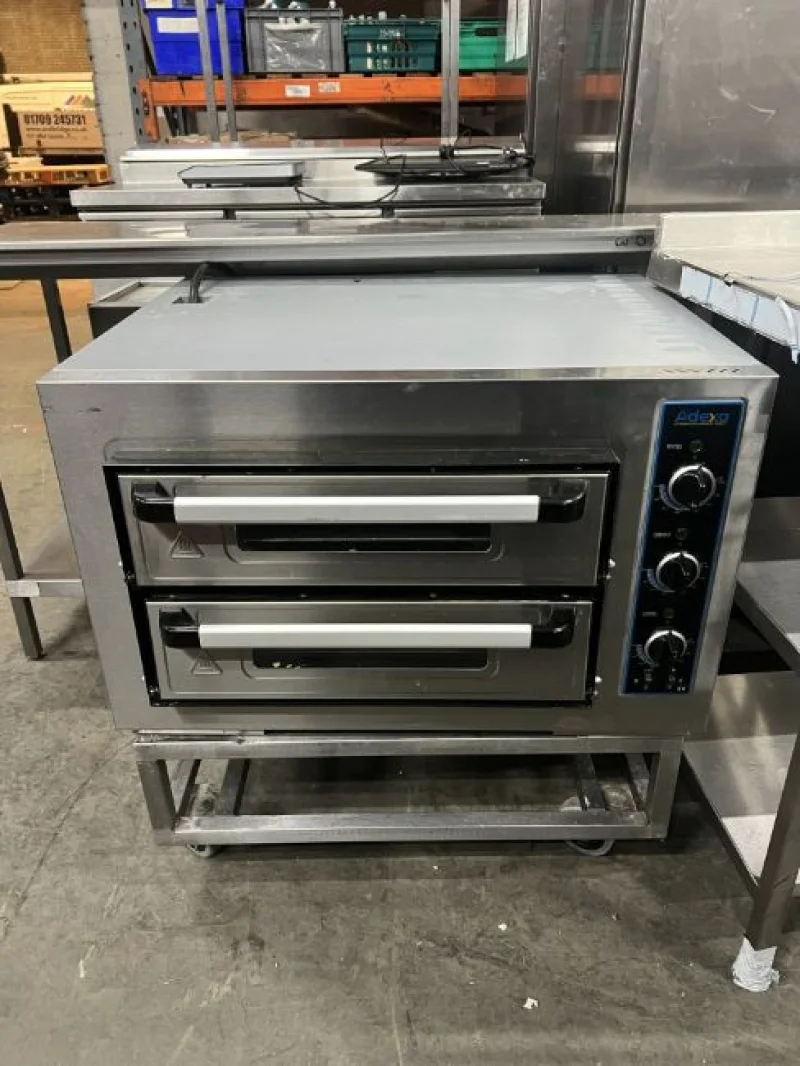 JPS Chartered Surveyors - Commercial Catering Auction featuring Fryers, Washing Machines. Adexa Twin Deck Electric Pizza Oven, Large Stainless Steel Catering Tables & More - Auction Image 4