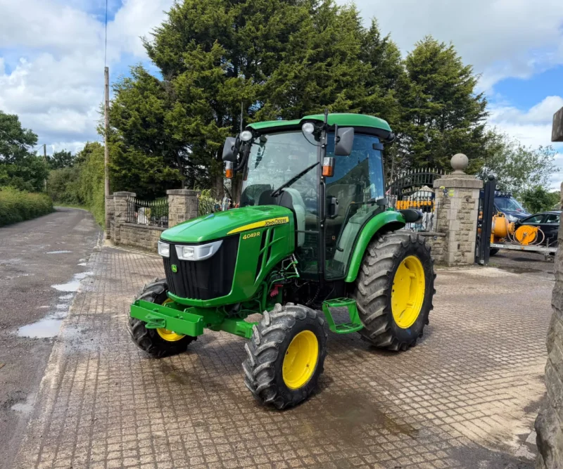Universal Auctions Group Ltd - 800 LOTS TO BID ON! Plant, HGVs, Ex-Fleet Vehicles, Agri Equipment, Machinery & More. Auction - Auction Image 1