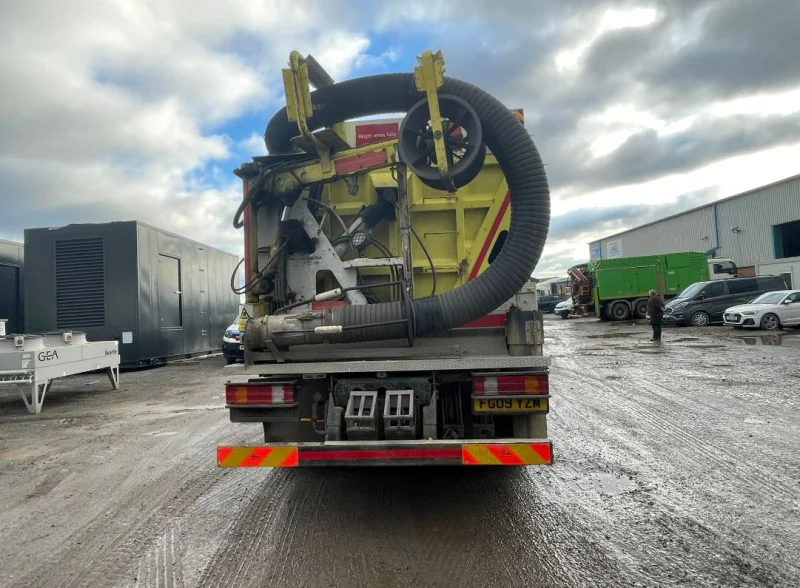 BPI Auctions - 2019 DAF LF230 HGV Hotbox & 2009/2010 Mercedes Actros Vacuum Excavators Auction - Auction Image 6