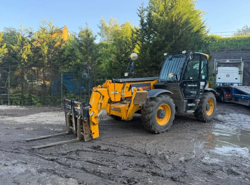 Universal Auctions Group Ltd - Massive Multi Lot Auction: Ex-Fleet Vans, Agri, Construction & Heavy Plant Machinery & Much More - Auction Image 5