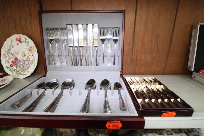Lithgow Sons & Partners - Collectables & Curio - Auction Image 2