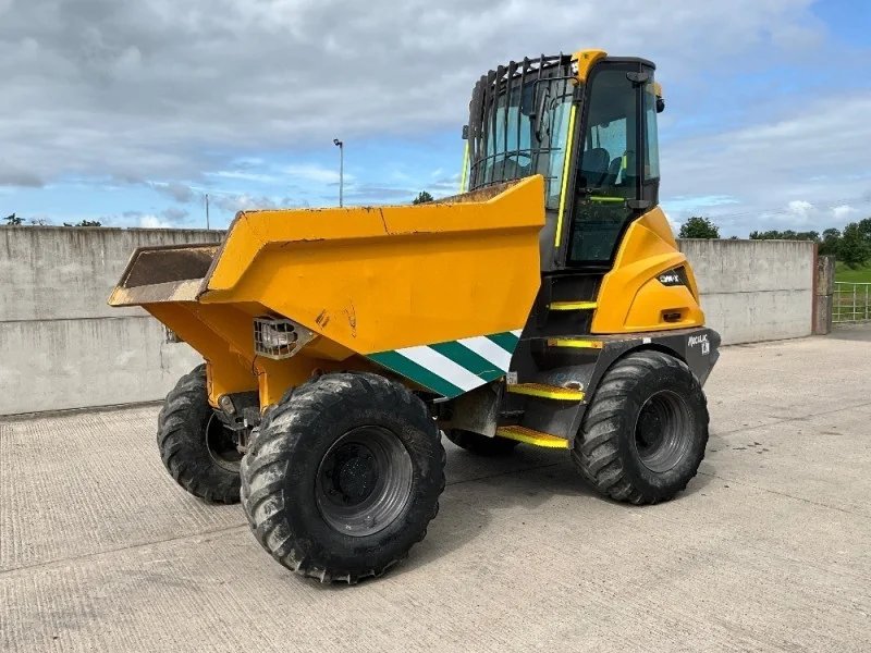 Mid Ulster Auctions Ltd - Machinery Auction to include Tractors, Dumpers, Forklifts, Scissor Lifts, Power Float & More - Auction Image 3
