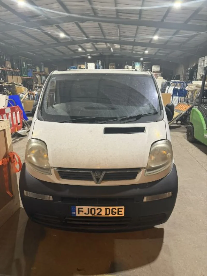 JPS Chartered Surveyors - Vehicle Auction - Mercedes-Bena Luton and Vauxhall Vivaro Van - Auction Image 1