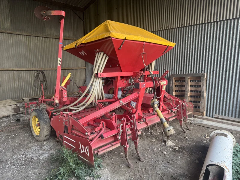 Will Barker & Co - Nelson Farm Machinery Dispersal Auction - Auction Image 2