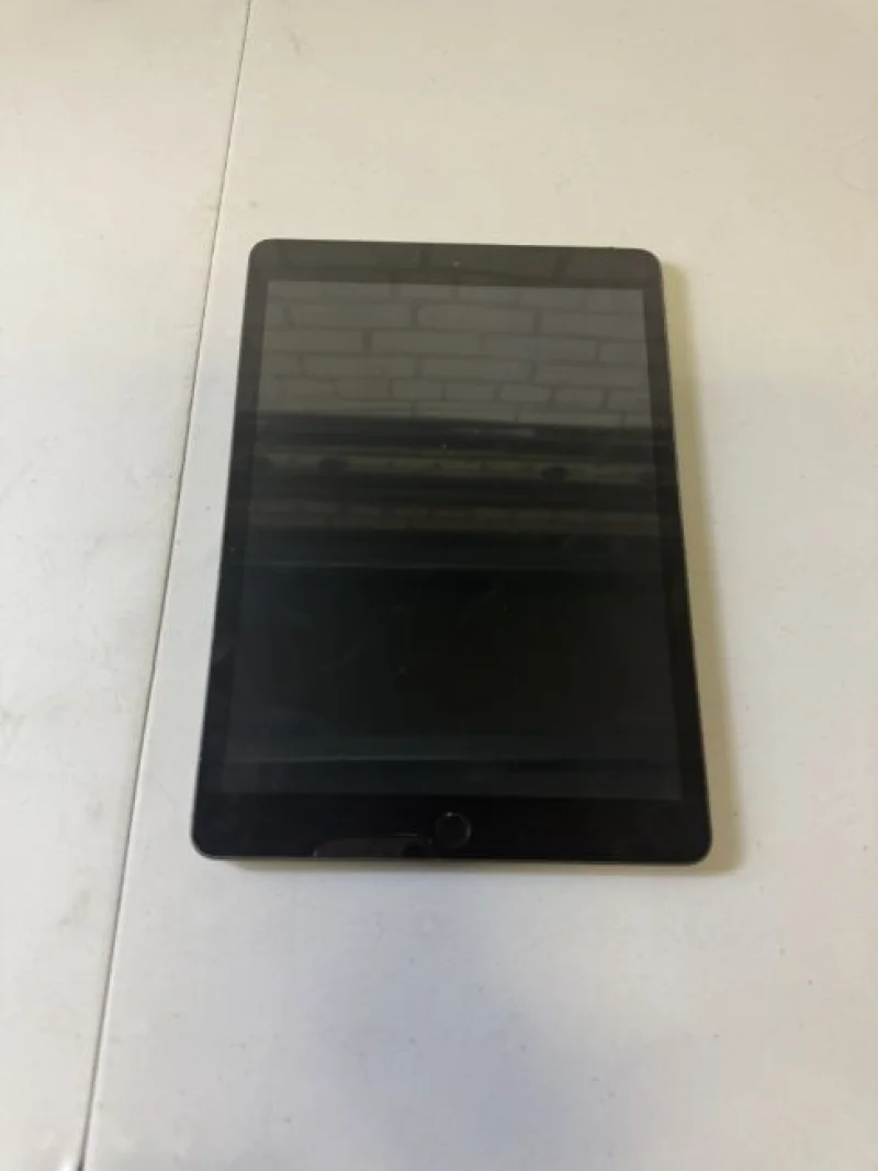 JPS Chartered Surveyors - IT Equipment Auction to include: Apples Macbooks, iMac's, iPad & More - Auction Image 6