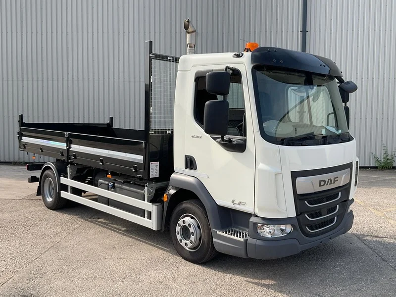 BPI Auctions - New, Pre-Registered & Ex-Demonstrator DAF Vehicles to include: Tractor Units, Curtain Siders & Dropside Tipper Lorries at Auction - Auction Image 2