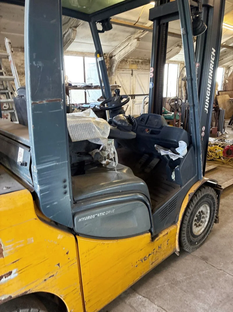 In2Corporate Ltd - Contents of an Architectural Steel Fabricators at Auction - Auction Image 4