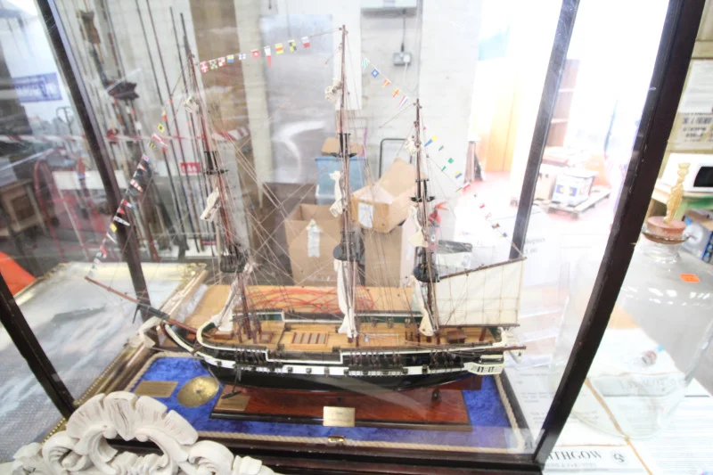 Lithgow Sons & Partners - Collectables & Curio Auction - Auction Image 4