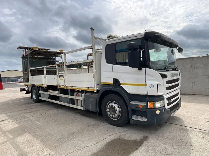 Mid Ulster Auctions Ltd - Vehicle Auction to include: Vans, Campervans, Curtainsider Trailers, Lorries, Horse Lorry & More - Auction Image 6