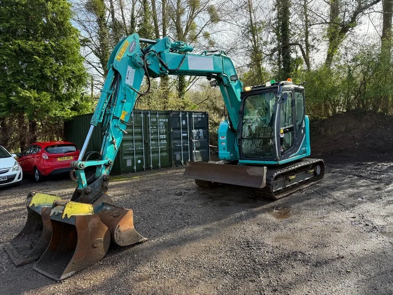 BPI Auctions - Wheeled & Tracked Excavators, Cabbed Dumpers & Flat Bed Van Auction - Auction Image 4