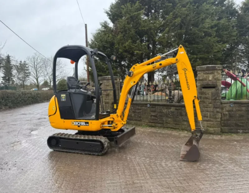 Universal Auctions Group Ltd - Massive Multi-Lot Auction; Ex-Fleet Vans, Agri, Construction & Heavy Plant Machinery And Much More! - Auction Image 3