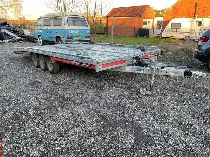 BPI Auctions - Entire Contents of Car Market Ltd at Auction to include Vehicles, Car Trailer, Garage Equipment, Tools & Car Parts - Auction Image 3