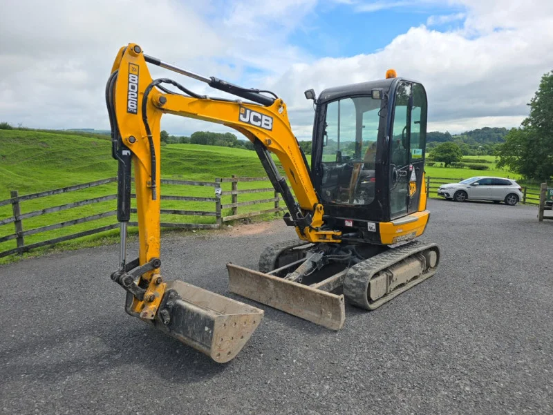 BPI Auctions - Plant, Machinery, Forklift Trucks, Bowsers, Site Container & more - Auction Image 2