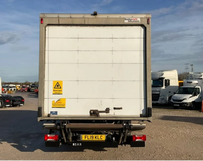 BPI Auctions - 2019 & 2018 Iveco Daily, Eurocargo & Stralis Commercial Vans Auction - Auction Image 5
