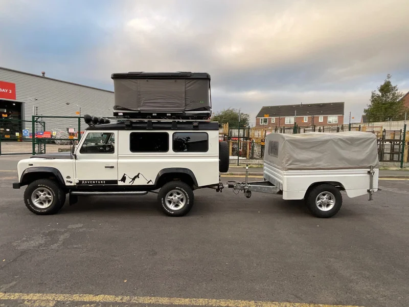 BPI Auctions - 2016 Range Rover Sport Autobiography, 2001 Land Rover Defender 110 TD5 Special Edition & 2019 Volvo V90 Momentum D4 Auto Auction - Auction Image 4