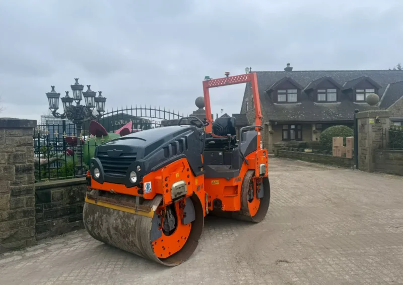 Universal Auctions Group Ltd - Massive Multi-Lot Auction; Ex-Fleet Vans, Agri, Construction & Heavy Plant Machinery And Much More! - Auction Image 6