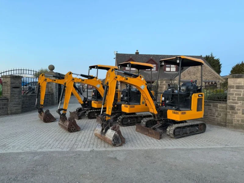 Universal Auctions Group Ltd - New & Pre-Owned Heavy and Light Plant Auction: Excavators, Tractors, Agri, Forklifts, Telehandlers & More - Auction Image 1