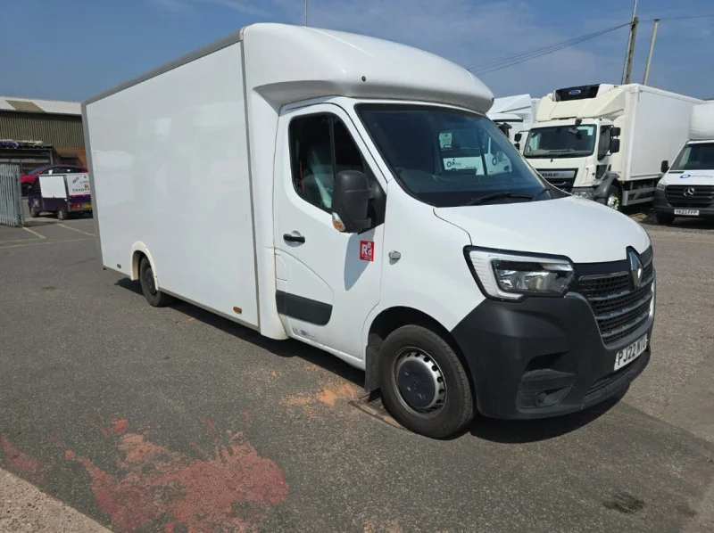 BPI Auctions - 2021 & 2022 Renault Master LWB & Maxus Deliver 9 Van Auction - Auction Image 1