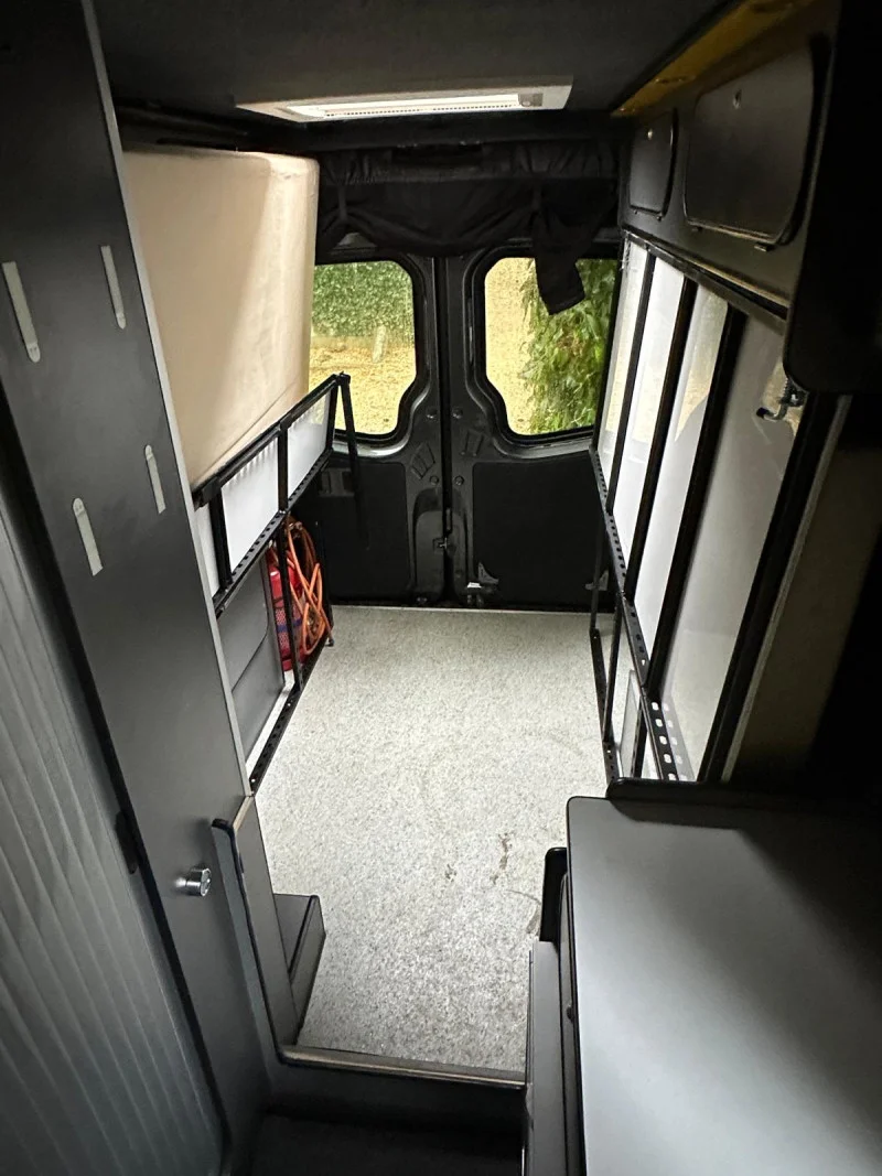 Asset Auctions Ltd - Sport Home! Mercedes Sprinter LWB 316 CDI Auto Motorhome Camper Van Auction - 21k Miles From New! - Auction Image 8