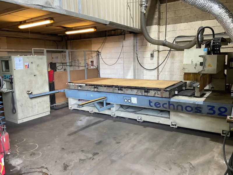BPI Auctions - Entire Contents of Guard Engineering Limited to include VW Crafter Pick Up, Engineering Machinery, Welding Equipment, Tools & More at Auction - Auction Image 2