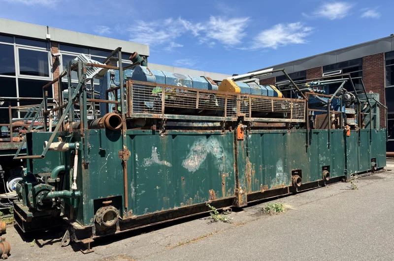 Pinder Asset Solutions Ltd - Containers, Containerised Workshops, Compressor House, Range of Liquid, Mixing & Fuel Tanks 75m³, Drillpipe, Stands, Bins, Hoses, Valves, etc - Auction Image 5