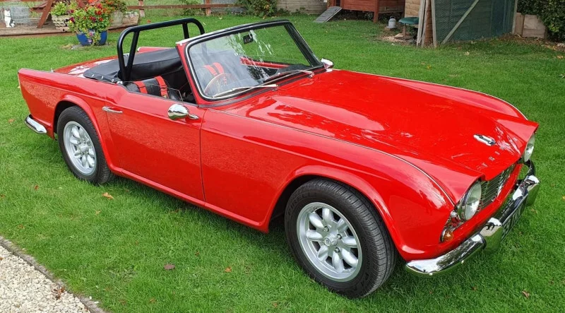 Humbert & Ellis Ltd - Modern & Classic Cars Auction - Auction Image 6