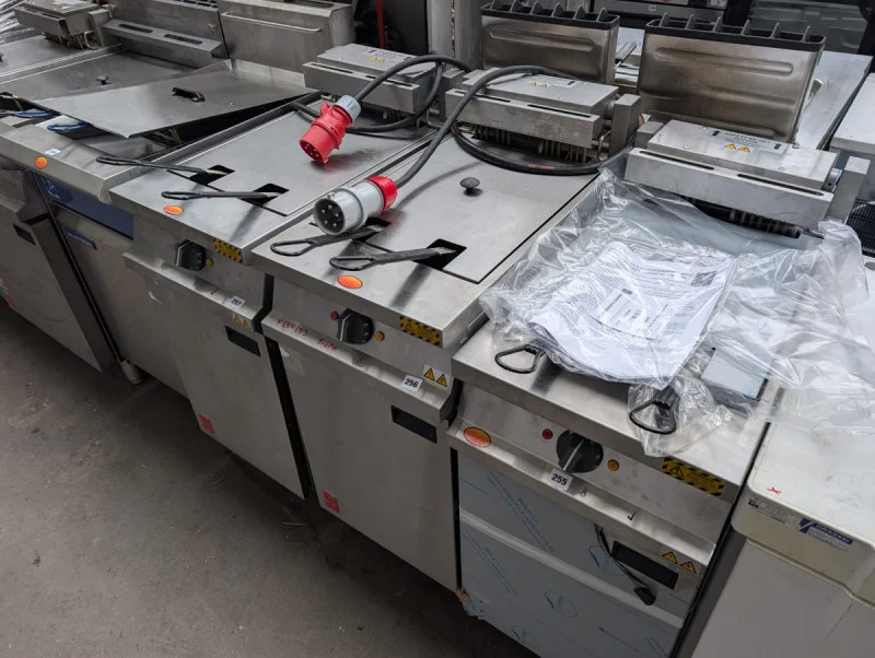 W & H Peacock - Commercial Catering Equipment Auction - Auction Image 4