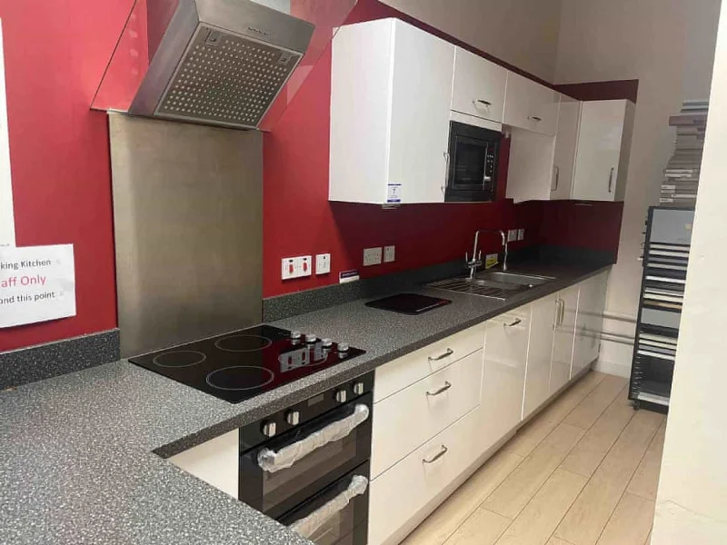Sweeney Kincaid - Kitchen Showroom Auction - Auction Image 4