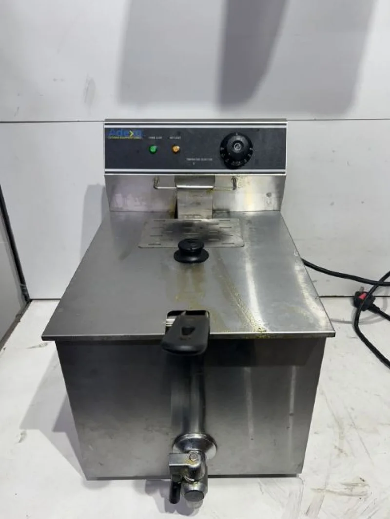 JPS Chartered Surveyors - Commercial Catering Auction featuring Fryers, Washing Machines. Adexa Twin Deck Electric Pizza Oven, Large Stainless Steel Catering Tables & More - Auction Image 10