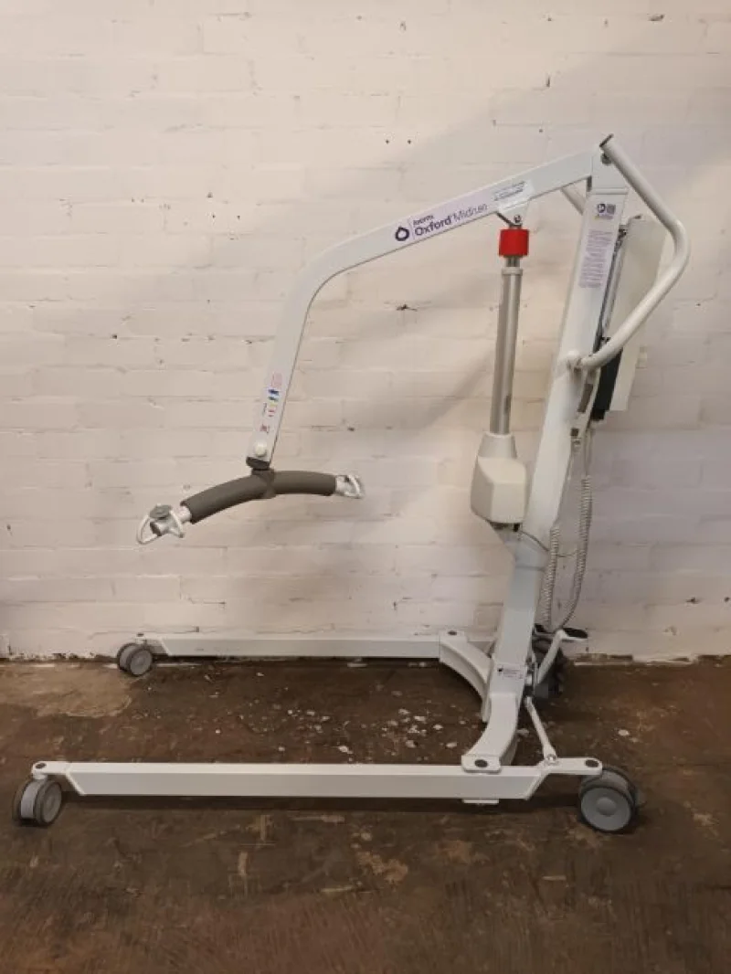JPS Chartered Surveyors - Disability & Medical Products/Aids Auction including Defibrillators, Mobility Hoists, Wheelchairs, Bulk lots of Facemasks, Sanitiser & PPE - Auction Image 2